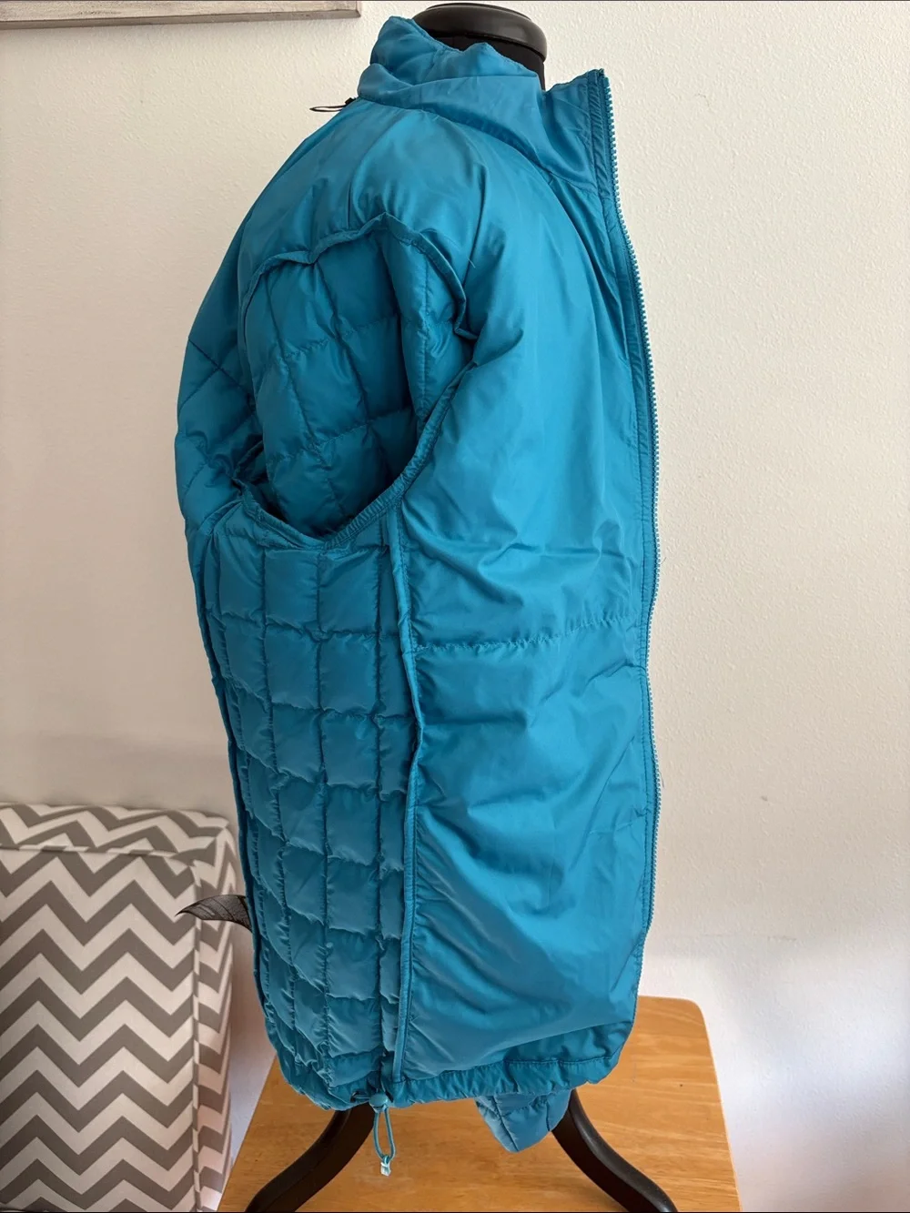 The North Face NWT Thermoball Insulated Teal Blue Quilted Puffer Jacket Size Med